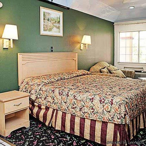 Crystal Inn 249 North Louetta Extérieur photo