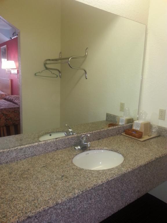 Crystal Inn 249 North Louetta Chambre photo