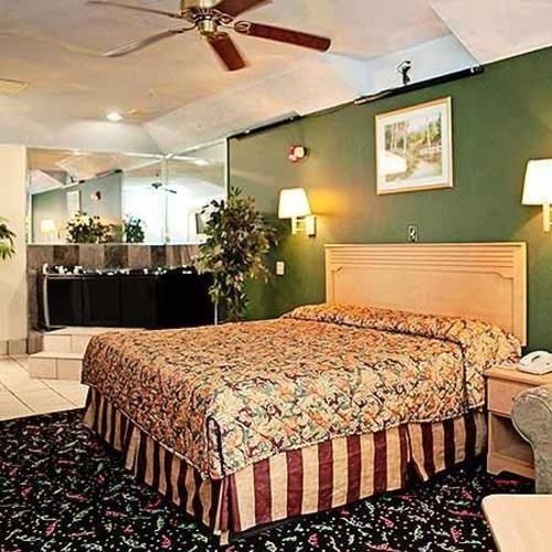 Crystal Inn 249 North Louetta Extérieur photo